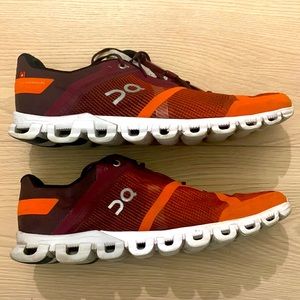 Men’s ON Running shoes: Cloudflow size 9.5